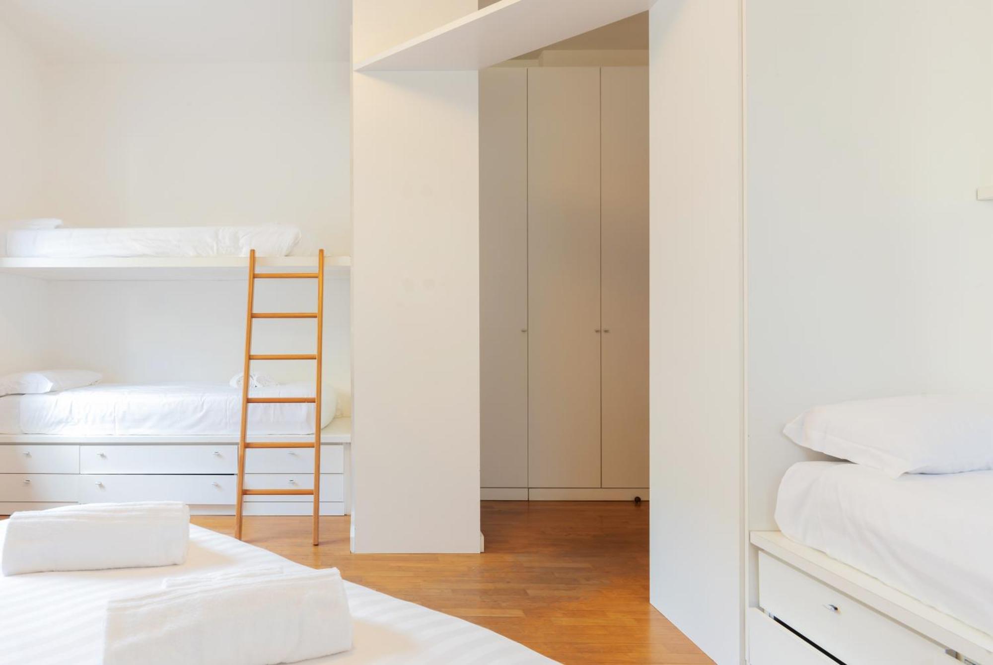 Joivy Apartments By The Lake Como Eksteriør bilde